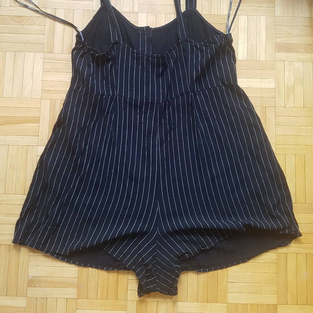 forever21 plus pinstripe romper 2xl - Picture 2 of 6